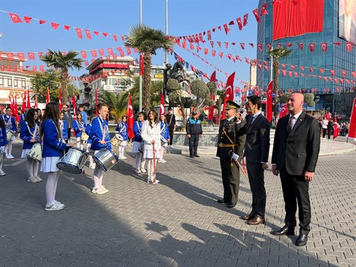 29 Ekim Cumhuriyet Bayramı Geçit Töreni